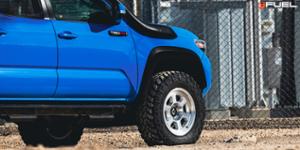 Toyota Tacoma with Fuel 1-Piece Wheels Hype - FC860DX